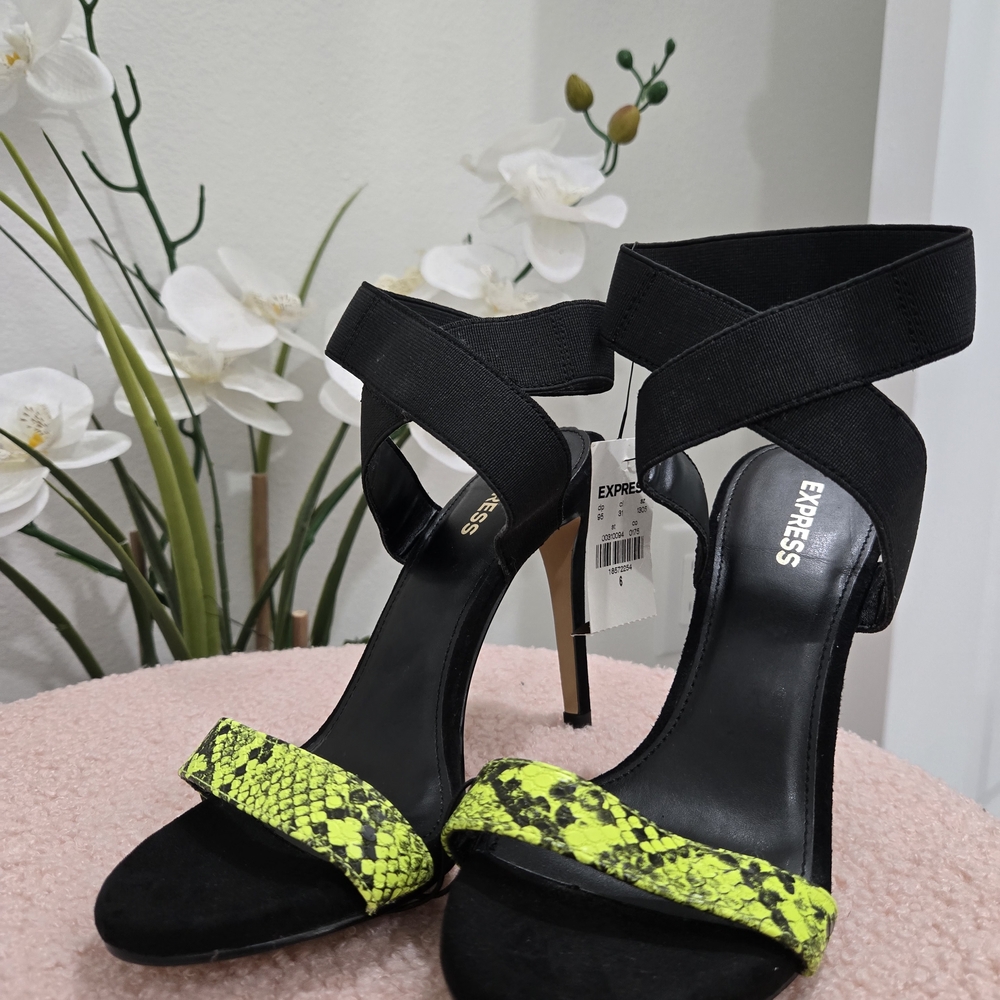 Express Black and Neon Yellow Heels